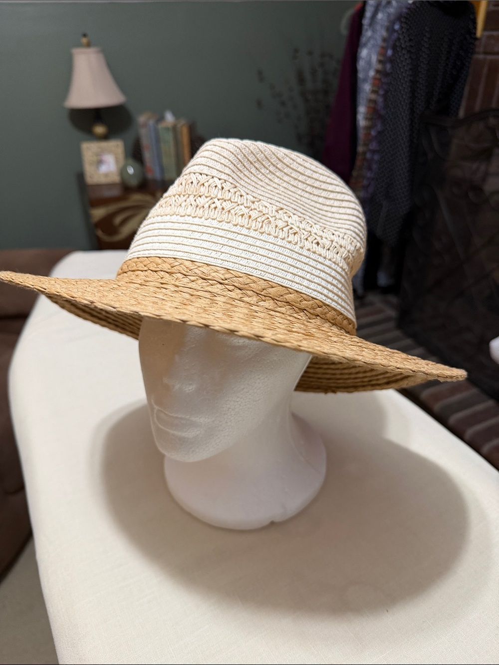Woman’s David and Young Two-Tone Panama Fedora Straw Sun Hat - Cream & Tan, OSFA
